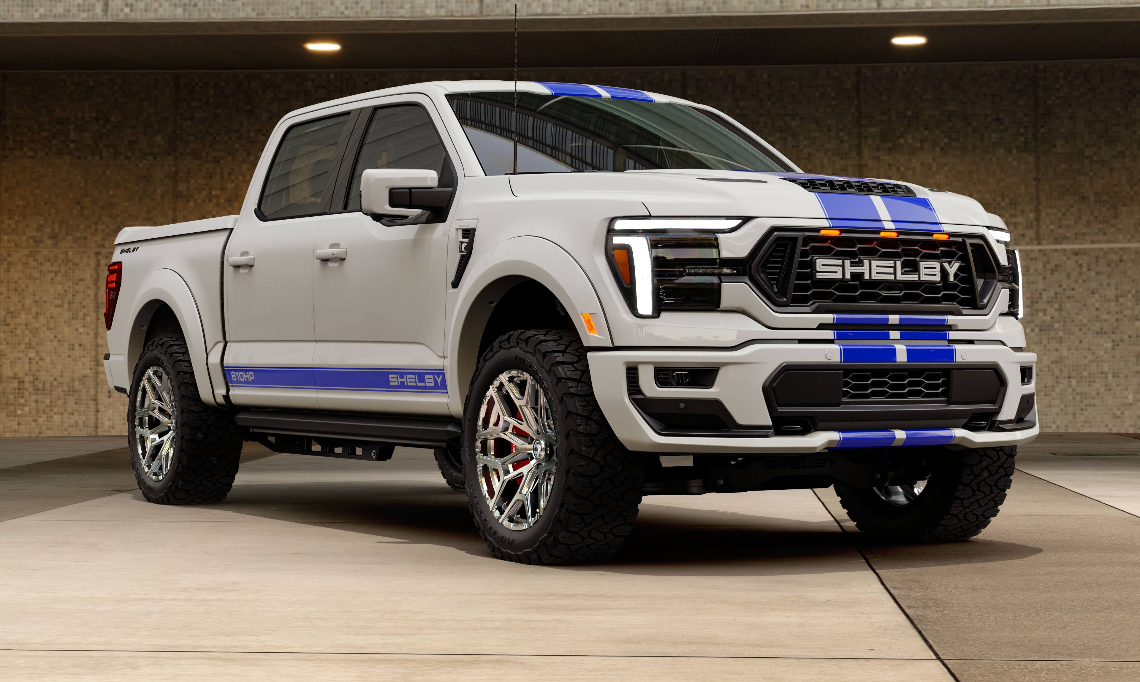 35-inch BFGoodrich KO3 tyres on 22-inch Shelby alloy wheels